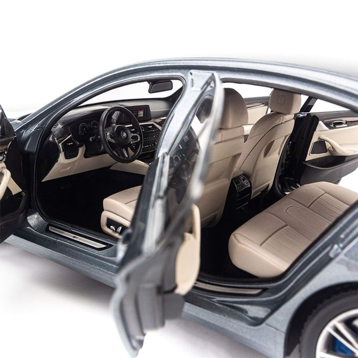 Mô hình Xe BMW 5 Series 2019 1:18