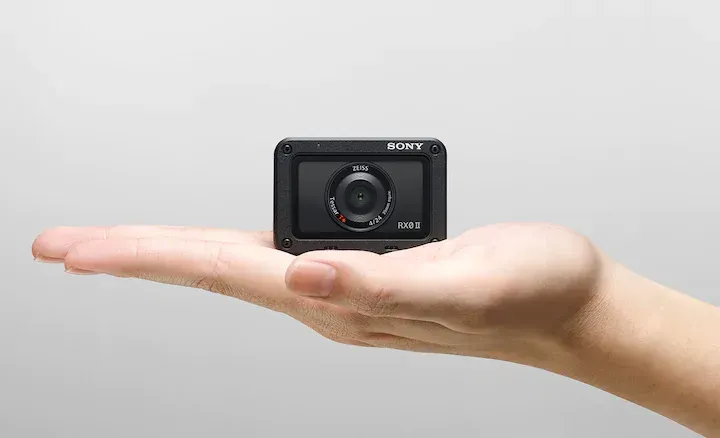 Camera hành động Sony DSC - RX0 Mark II