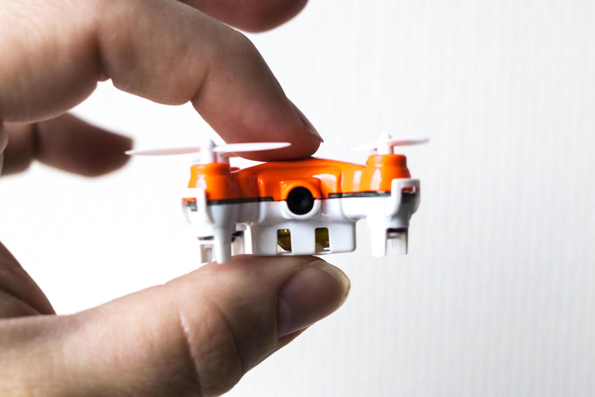 Flycam nhỏ nhất thế giới