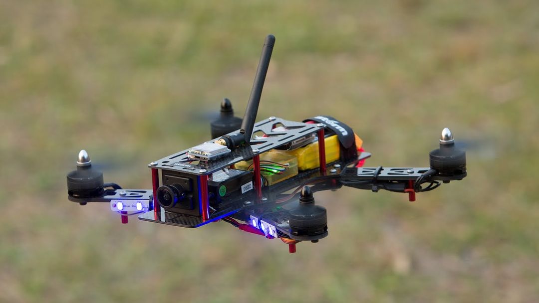 Drone racing là gì ?