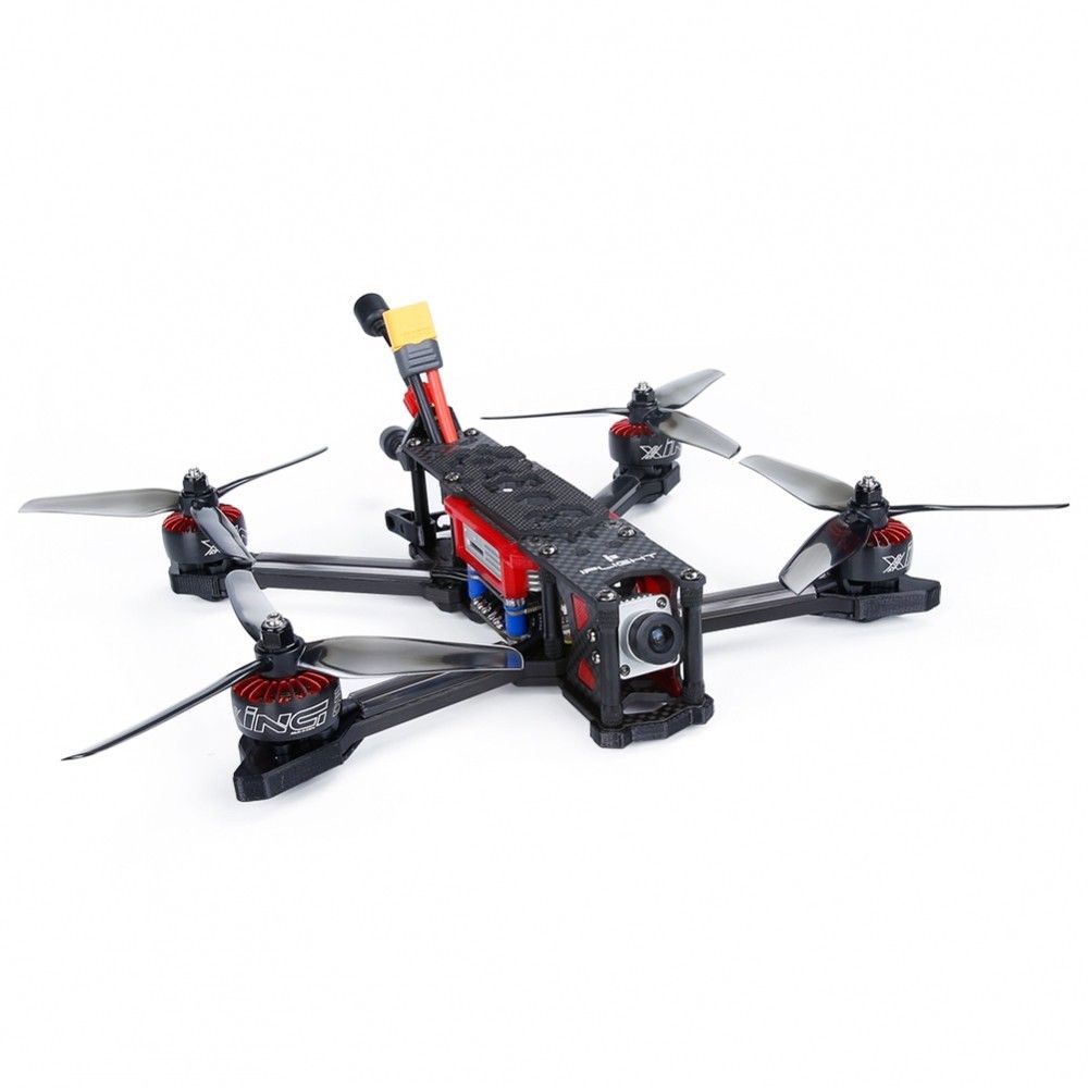 Drone racing và flycam giống và khác nhau như thế nào?