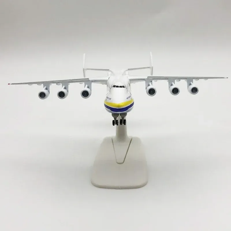 Mô hình máy bay vân tải Antonov An-225 20cm EverflyCòn hàng
