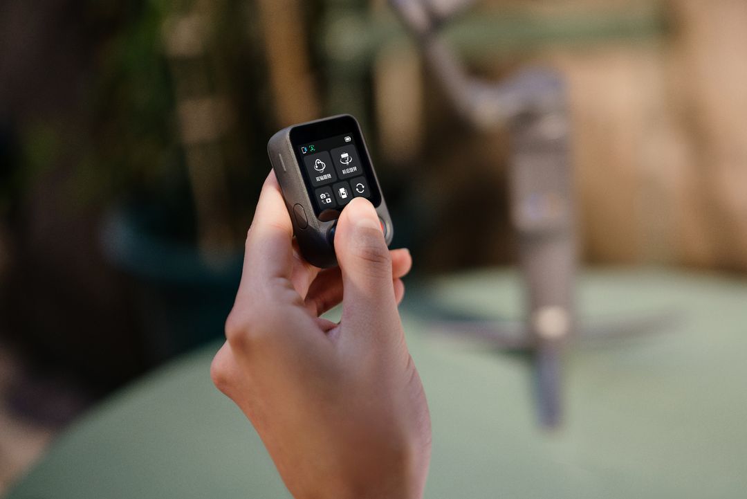 Gimbal DJI Osmo Mobile 8P Creator Combo