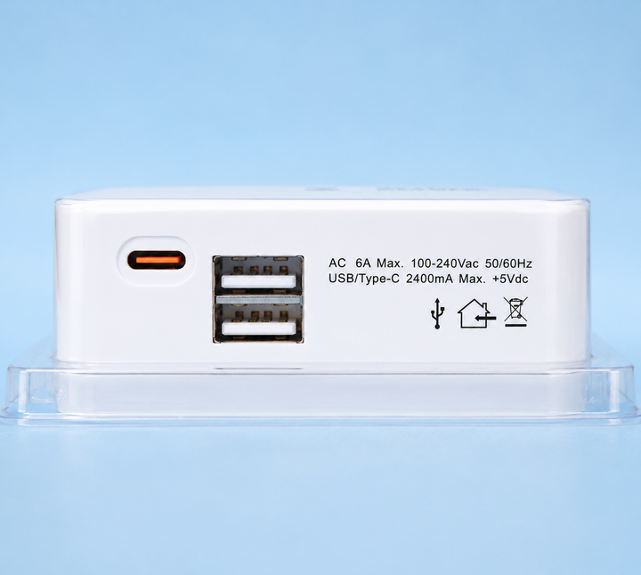 Ổ cắm du lịch ĐQ ESK TV07 2U 1C, Màu trắng, 2 cổng USB, 1 cổng Type - C