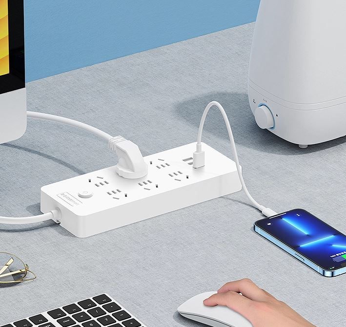 Ổ cắm điện PC - 6 có công tắc và 3 cổng USB tiện lợi