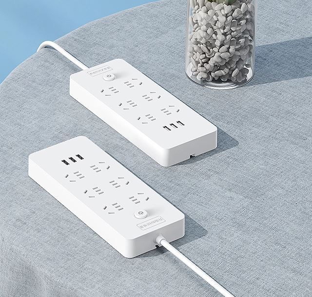 Ổ cắm điện PC - 6 có công tắc và 3 cổng USB tiện lợi