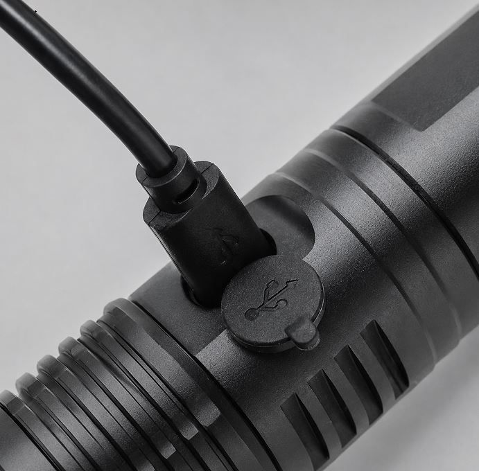 Đèn Pin LED X80 Có 4 Chế Độ Sáng, Dùng Pin Sạc