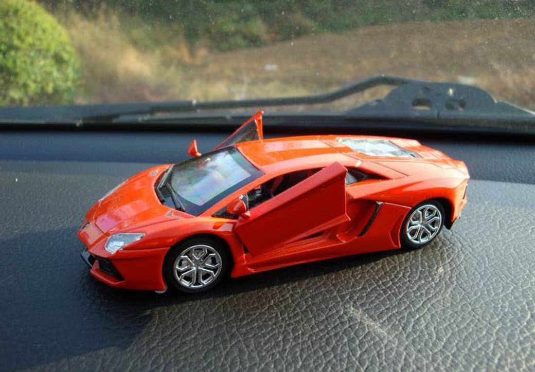 Mô Hình Xe Hơi Lamborghini