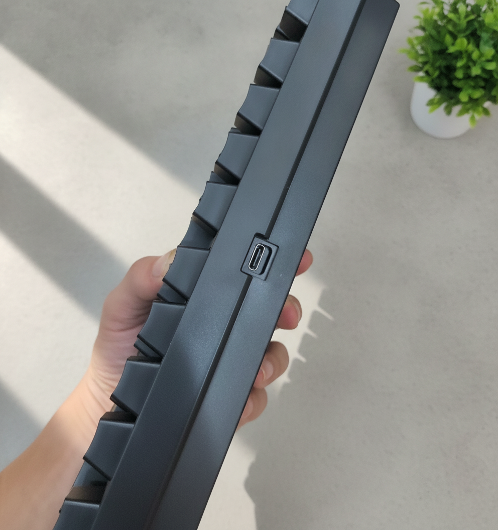 Bàn phím cơ AJAZZ AK820 - Đen