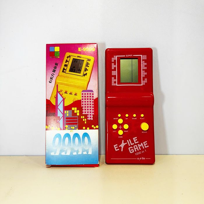 MÁY GAME RETRO VỚI GIAO DIỆN THÂN THIỆN VÀ KHO TÀNG TRÒ CHƠI ĐIỆN TỬ 4 NÚT ĐẶC SẮC