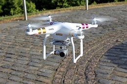 Flycam giúp bảo vệ môi trường