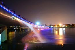 Cầu Ánh Sao, Hồ Bán Nguyệt - Địa điểm thú vị để vui chơi thư giãn