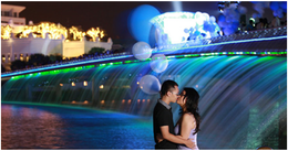 Cầu Ánh Sao - Hồ Bán Nguyệt không gian lãng mạn thơ mộng