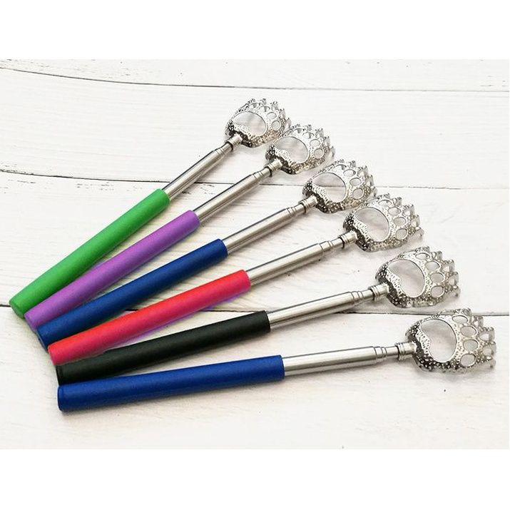 Cây gãi lưng hình bàn tay gấu