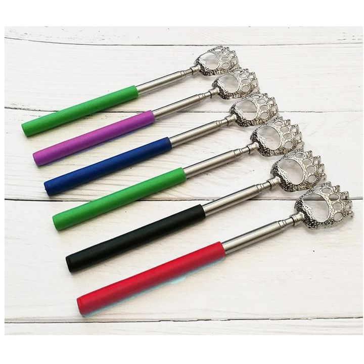 Cây gãi lưng hình bàn tay gấu