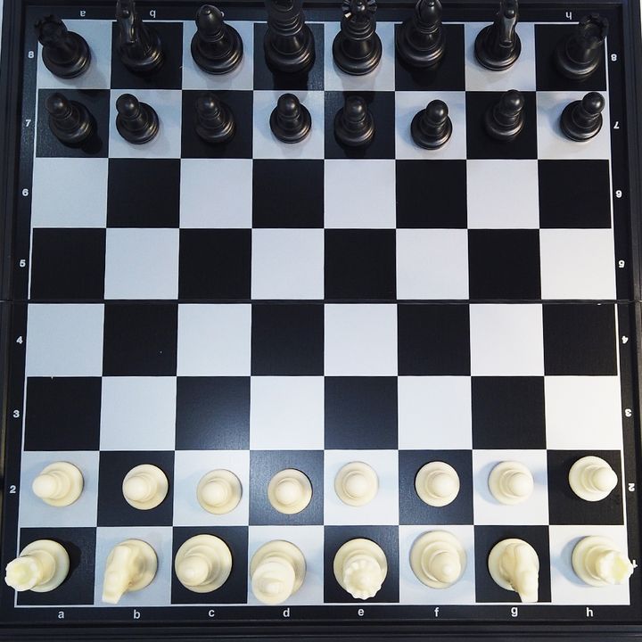 Bộ đồ chơi cờ vua trí tuệ dành cho mọi lứa tuổi