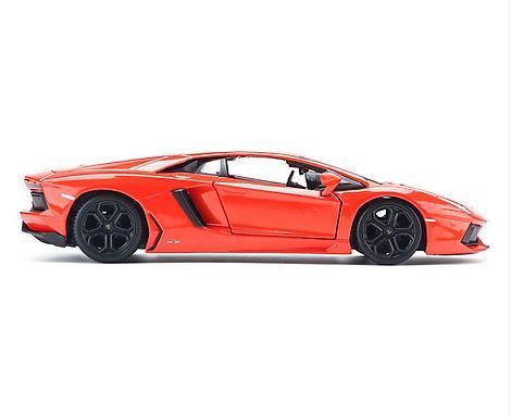 Mô hình Xe Lamborghini Aventador LP700-4 1:24 Maisto