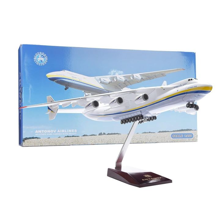 Mô hình máy bay vận tải Antonov AN-225 tỷ lệ 1:200