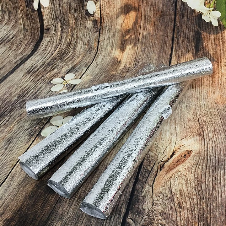 Cuộn decal bạc dán bếp chống dầu mỡ cách nhiệt 1m7