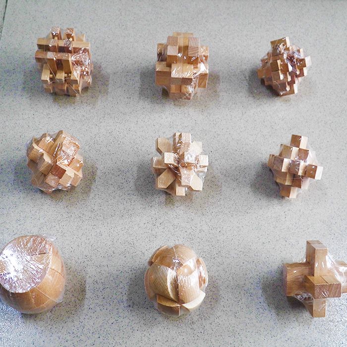 Bộ 9 Khóa Đồ Chơi Tháo Lắp Khoá Khổng Minh Khoá Lỗ Ban Thông Minh Bằng Gỗ Dành Cho Người Lớn, Trẻ Em