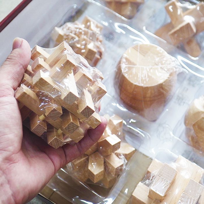 Bộ 9 Khóa Đồ Chơi Tháo Lắp Khoá Khổng Minh Khoá Lỗ Ban Thông Minh Bằng Gỗ Dành Cho Người Lớn, Trẻ Em