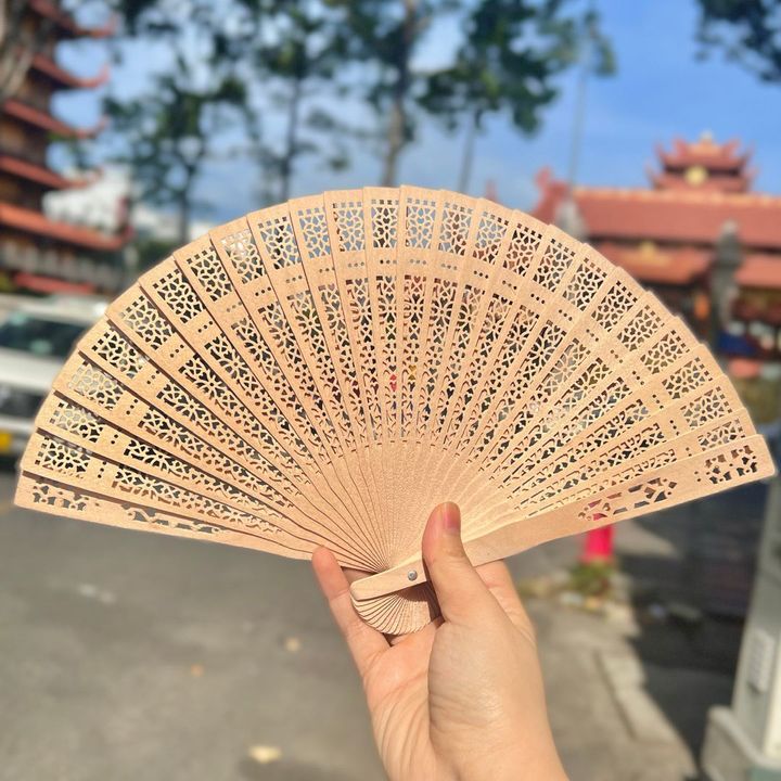 Quạt gỗ xếp, quạt xếp gọn cầm tay