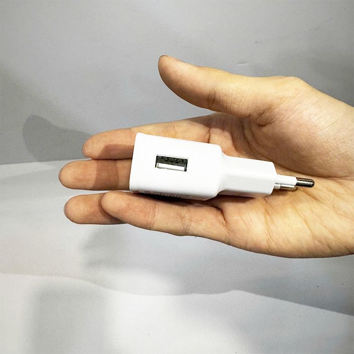 Cốc sạc nhanh Samsung 3.0 tương thích với hầu hết các thiết bị