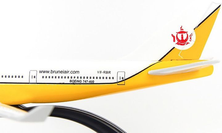 Mô hình Máy bay Royal Brunei Airlines Boeing B747 16cm