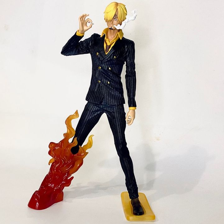 Mô hình nhân vật Sanji áo đen trong truyện tranh One Piece cao 32 cm chân