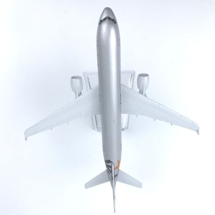 Mô hình Máy bay Jetstar Pacific Airbus A320 16cm