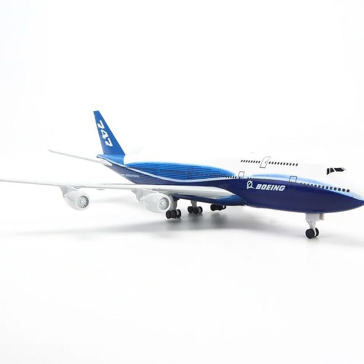 Mô hình Máy bay Intercontinental Boeing B747 20cm