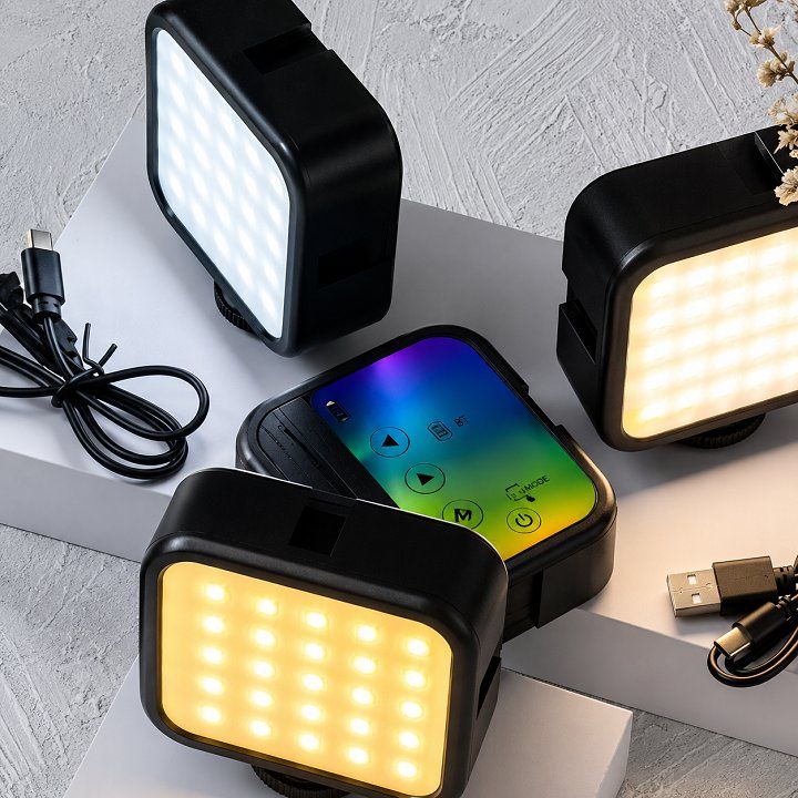 Đèn LED Trợ Sáng W017 RGB Sạc Pin 5W Mini Livestream Chụp Ảnh CRI96