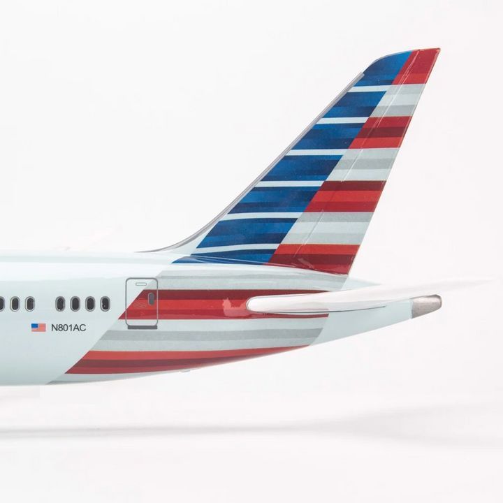 Mô hình máy bay American Airlines Boeing B787 47cm lắp ráp không đèn led