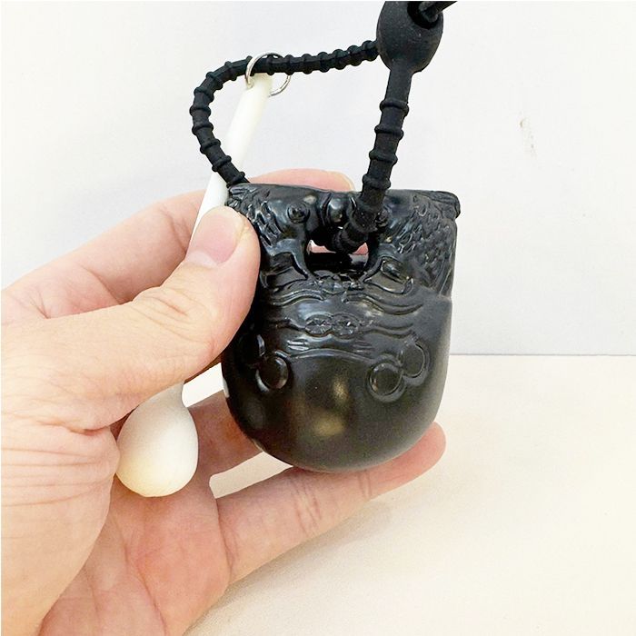 Móc khóa hình cá mắt ngố dễ thương bằng gỗ và nhựa, có gõ mõ giảm căng thẳng, stress