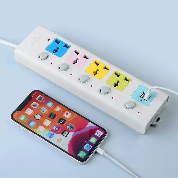 Ổ cắm điện đa năng B40 thiết kế 4 ổ Cắm 2 USB