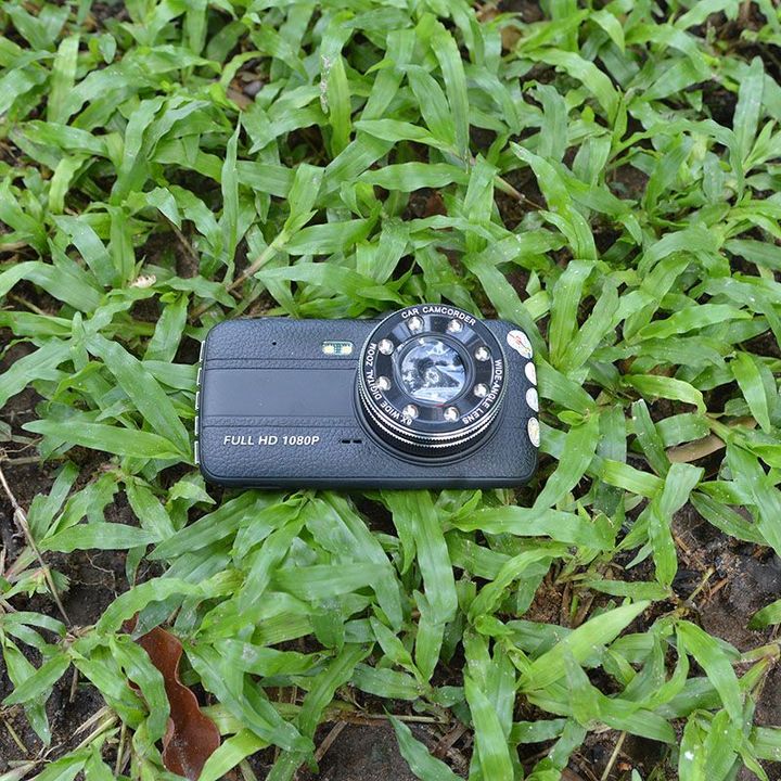 Camera hành trình X004 có camera lùi chống nước