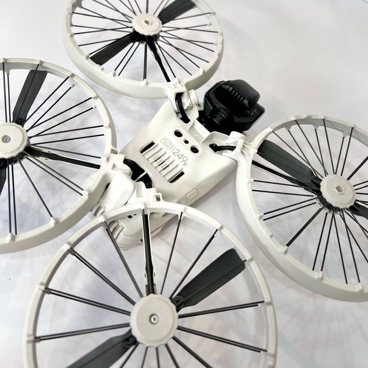 Flycam DJI Flip - Bản Fly More Combo DJI RC2