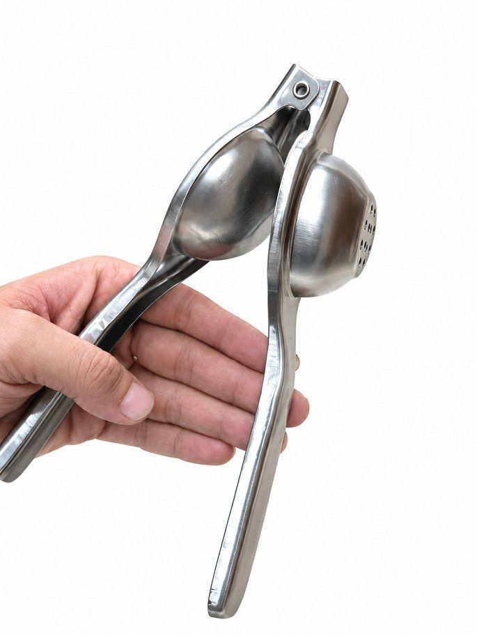 Dụng cụ ép chanh, ép tắc chất liệu Inox 304 không gỉ, an toàn cho thực phẩm