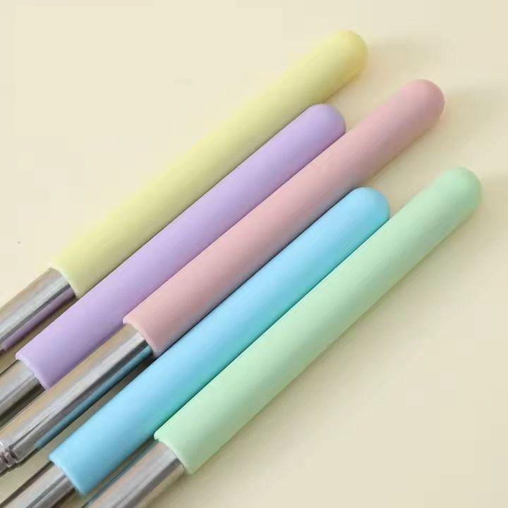 Que chỉ bảng hình ngón tay kéo dài 68cm