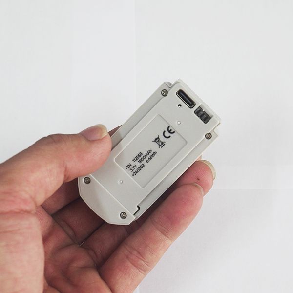 Pin flycam i1 Pro