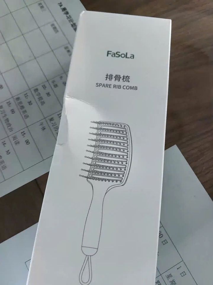 Lược Fasola ZF-168 sườn cong bán nguyệt gỡ rối, tạo kiểu phù hợp cho tóc dài, dây treo tiện lợi