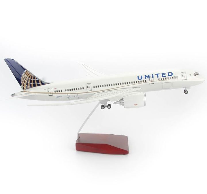 Mô hình máy bay United Airlines Boeing B787 47cm lắp ráp có đèn Everfly
