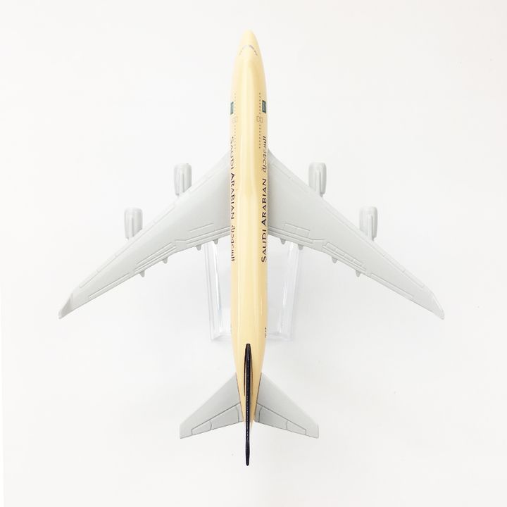 Mô hình Máy bay Saudi Arabian Airlines Boeing B747 20Cm