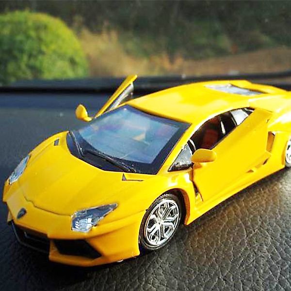 Hình ảnh Mô Hình Xe Hơi Lamborghini