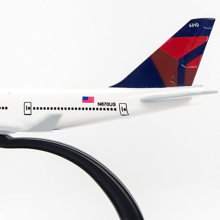 Mô hình Máy bay Delta Airlines Boeing B747 16cm