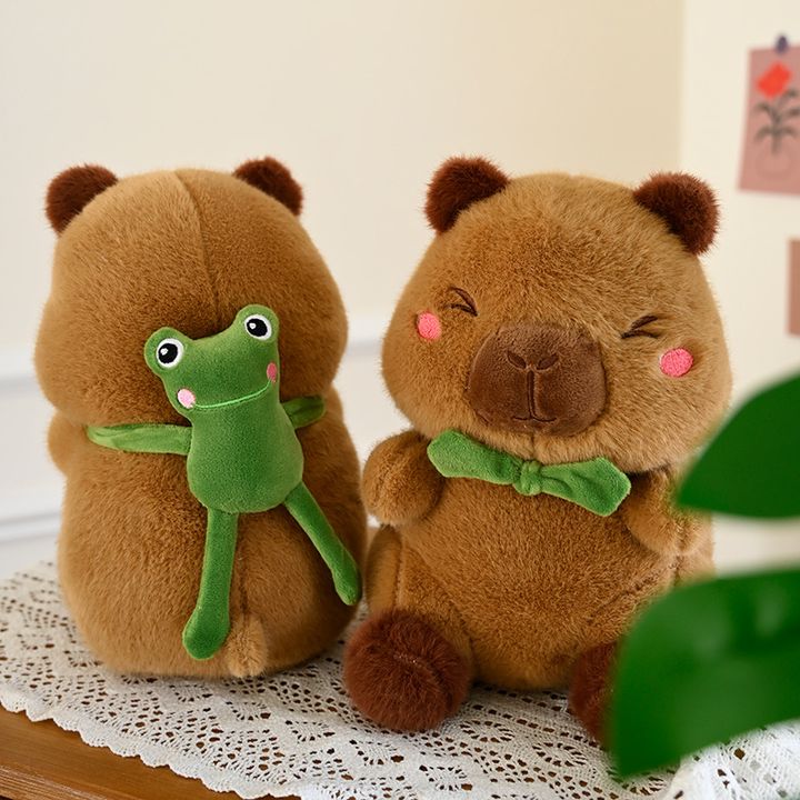 Gấu bông Capybara ôm ếch dễ thương size 35cm