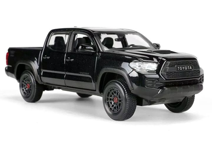 Mô hình xe Toyota Tacoma TRD Pro 2023 Màu Đen 1:27 Maisto