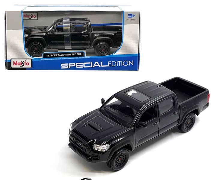 Mô hình xe Toyota Tacoma TRD Pro 2023 Màu Đen 1:27 Maisto