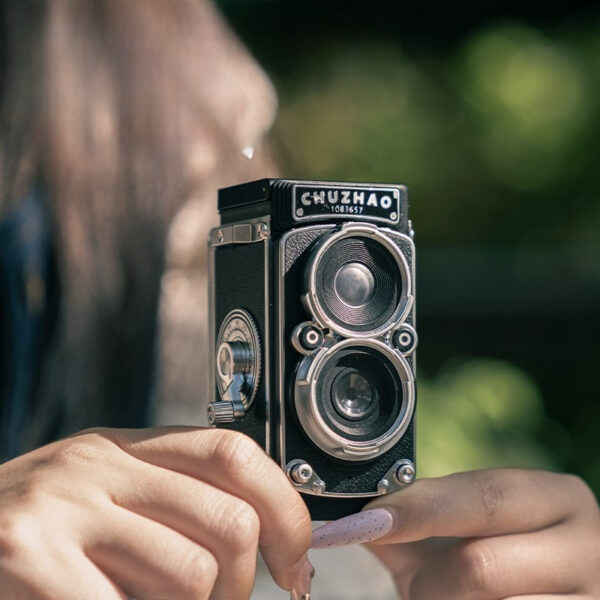 Máy ảnh kỹ thuật số mini Chuzhao M1 Vintage, chụp quay phong cách cổ điển kèm thẻ nhớ 16GB