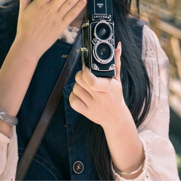 Máy ảnh kỹ thuật số mini Chuzhao M1 Vintage, chụp quay phong cách cổ điển kèm thẻ nhớ 16GB